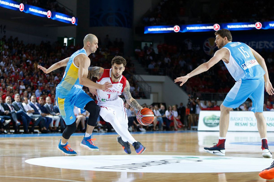 Milliler, Ankara'da Ukrayna'yı mağlup etti