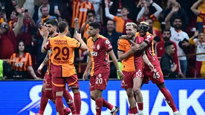 Galatasaray'da yeni transferler formayı kaptı