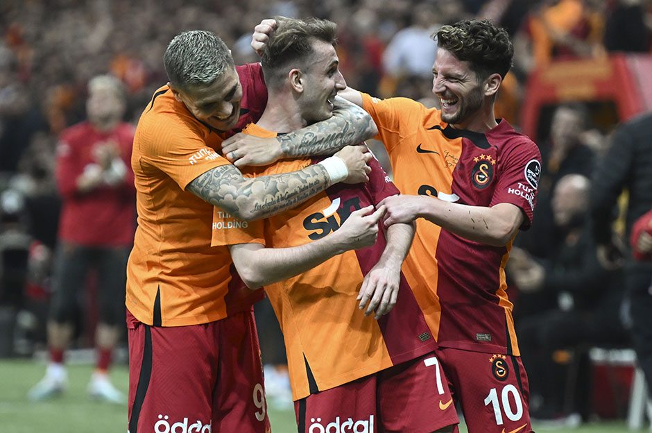 Galatasaray'ın muhteşem 3'lüsünden 150 gol katkısı