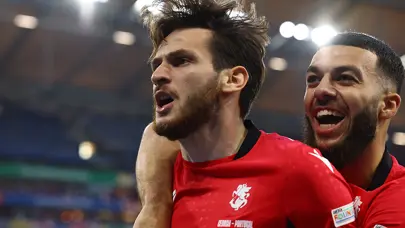 Gürcistan büyük sürprize imza atarak son 16 turuna yükseldi