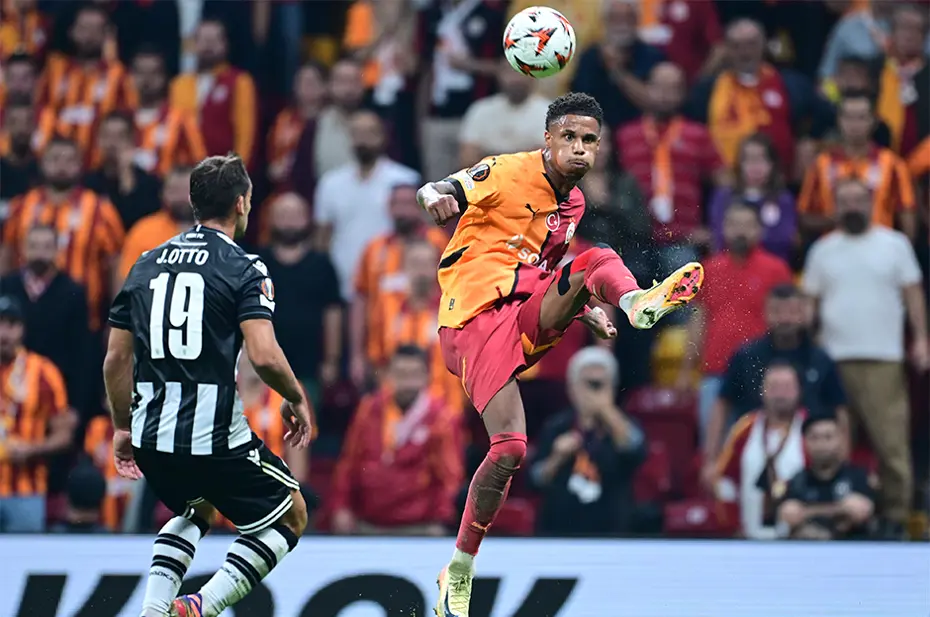 Galatasaray'da yeni sezonun ilk transferi: Sözleşmesindeki madde ortaya çıktı - 4 Galatasaray'da yeni sezonun ilk transferi: Sözleşmesindeki madde ortaya çıktı - 4