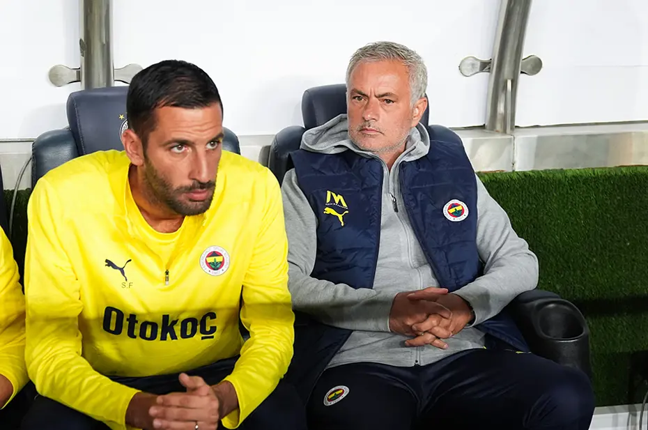 "Kan kokusu alan köpekbalığı!" | Spor yazarları, Fenerbahçe'nin Avrupa galibiyetini değerlendirdi - 4