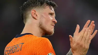 Hollanda'da gündem Weghorst: Maç bitti, koşarak soyunma odasına gitti
