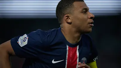 PSG, 'Mbappe'nin varisini' ikna etti