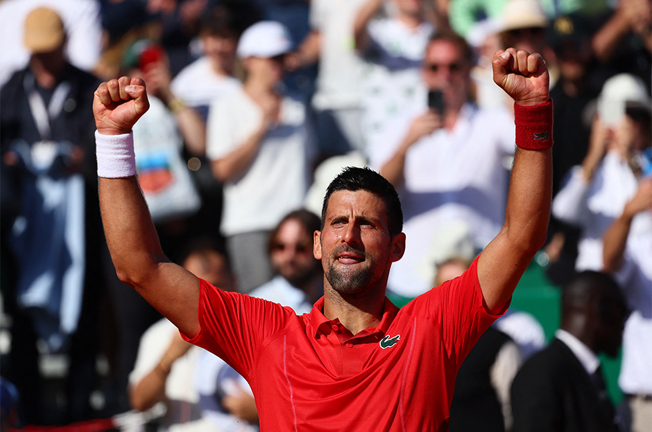 Novak Djokovic, Monte Carlo'da rekorla yarı finale yükseldi
