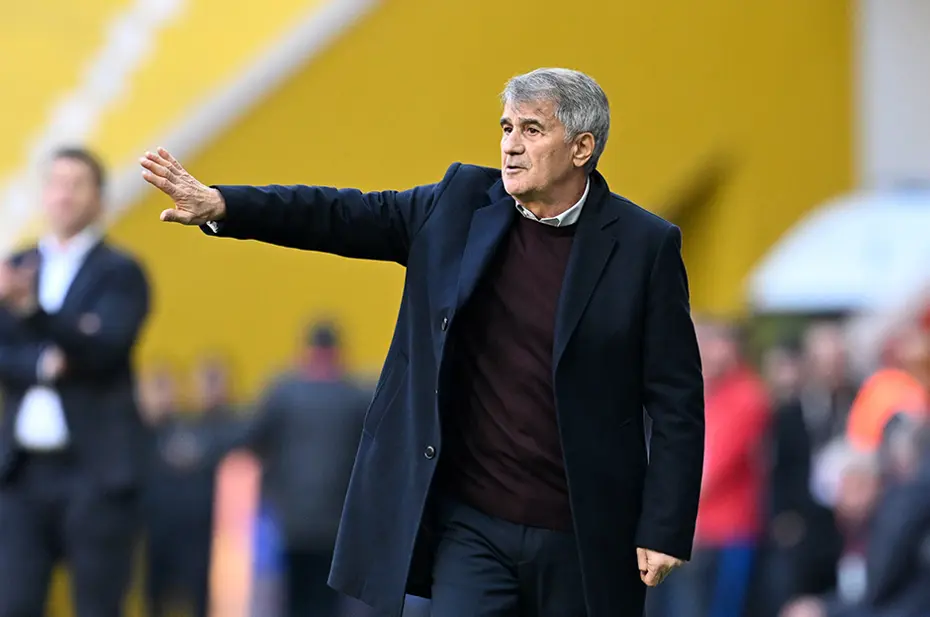 Şenol Güneş Trabzonspor'daki soruna dikkat çekti: "Cevap bulamıyorum" - 5 Şenol Güneş Trabzonspor'daki soruna dikkat çekti: "Cevap bulamıyorum" - 5
