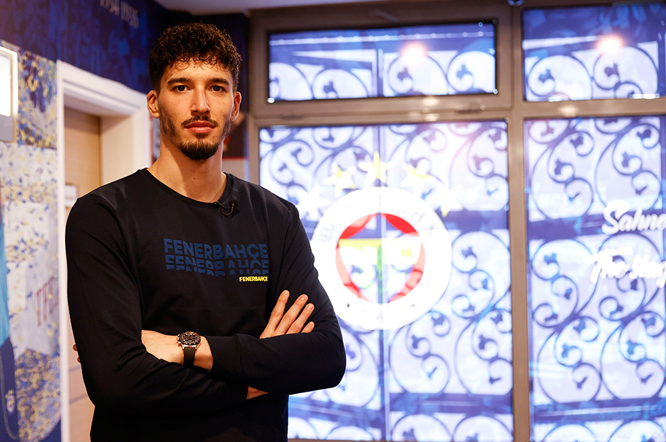 Fenerbahçe kalecisi Altay Bayındır: "Maçtan önce maçı oynar, düşünür; hatta yazarım"