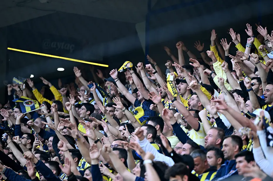 Youssef En-Nesyri Fenerbahçe taraftarını kızdırdı - 4 Youssef En-Nesyri Fenerbahçe taraftarını kızdırdı - 4