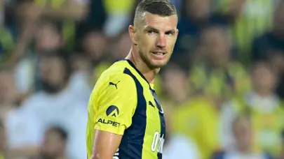 Roma'nın yıldızından Dzeko sözleri: "Bu karşılaştırmanın var olduğunu biliyorum"