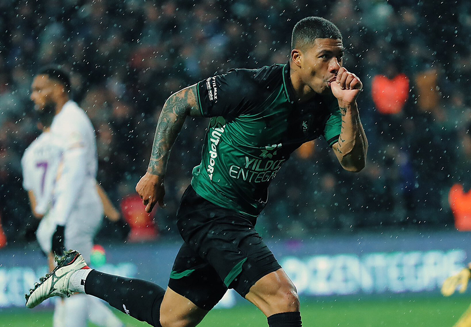 Kocaelispor'dan Japonya'ya transfer oldu