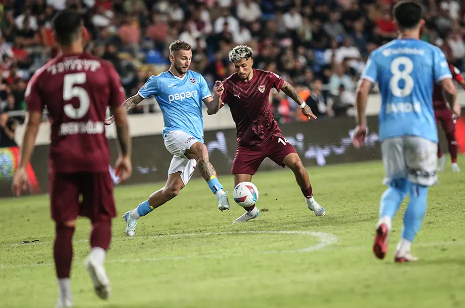Trabzonspor'un Süper Lig 2024-2025 sezonu fikstürü - 8 Trabzonspor'un Süper Lig 2024-2025 sezonu fikstürü - 8
