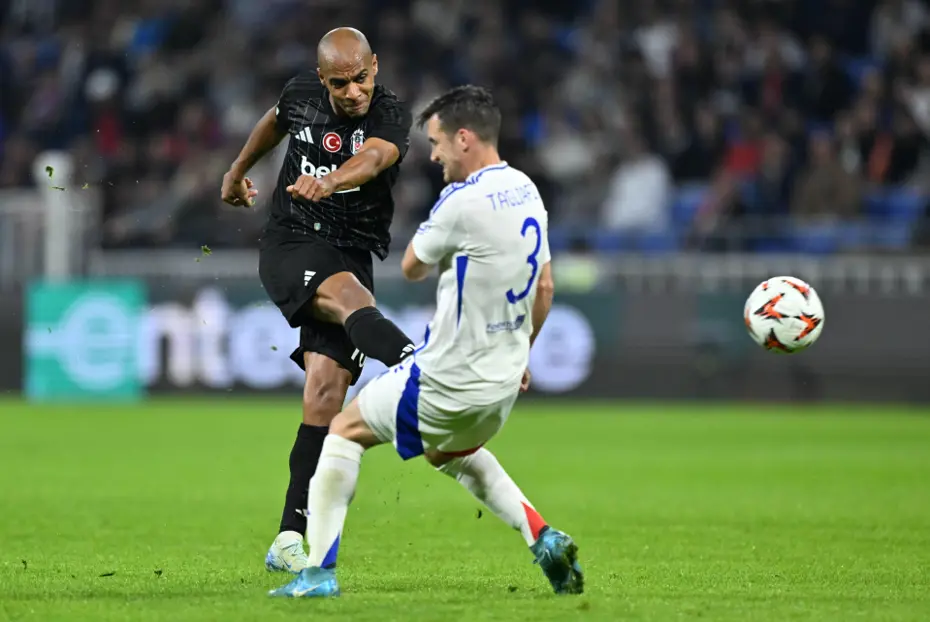 Nihat Kahveci maç sonu Beşiktaşlı futbolcuya seslendi: "Kaseti al, sakla" - 4