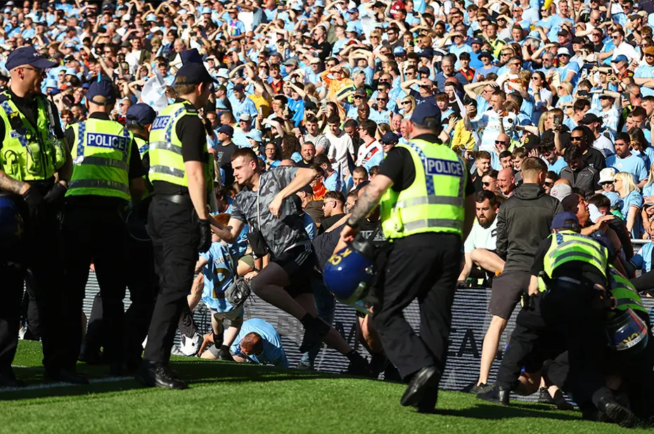 Manchester City'nin şampiyonluk kutlamalarına soruşturma - 6