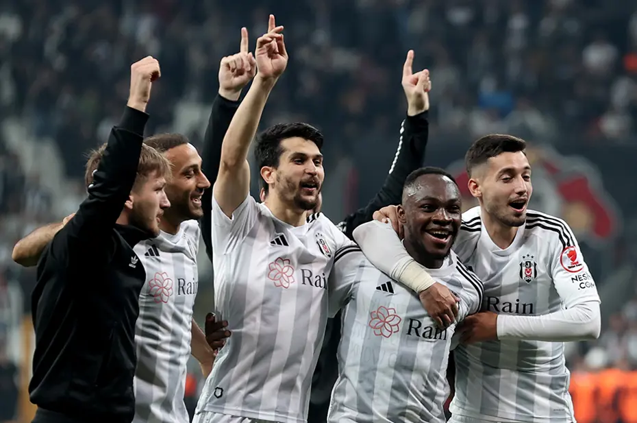 "Dolmabahçe’ye baharı Muçi getirdi" | Spor yazarları Beşiktaş için ne dedi? - 3 "Dolmabahçe’ye baharı Muçi getirdi" | Spor yazarları Beşiktaş için ne dedi? - 3
