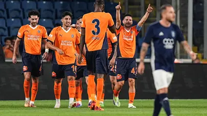 Başakşehir yarım düzine golle kazandı: Rövanş maçı formalite oldu