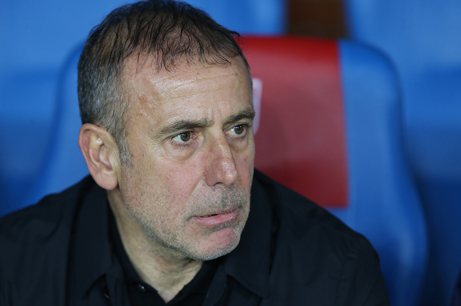 Trabzonspor'un sezon başı transferi takımdan ayrılıyor; Abdullah Avcı getirmişti