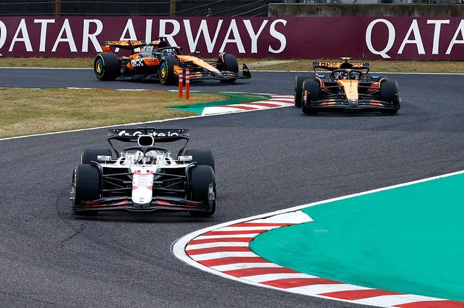 Japonya'da üst üste 4. zafer: Verstappen'den sezonun ilk galibiyeti - 5 Japonya'da üst üste 4. zafer: Verstappen'den sezonun ilk galibiyeti - 5