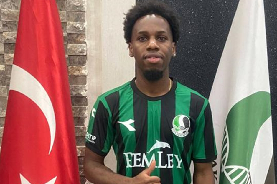 Sakaryaspor yeni transferini açıkladı