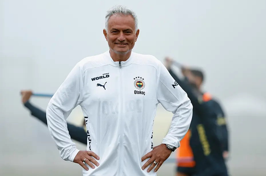 Jose Mourinho, 5 futbolcunun üzerini çizdi: Rekorla gelen yıldız da gidiyor - 2 Jose Mourinho, 5 futbolcunun üzerini çizdi: Rekorla gelen yıldız da gidiyor - 2