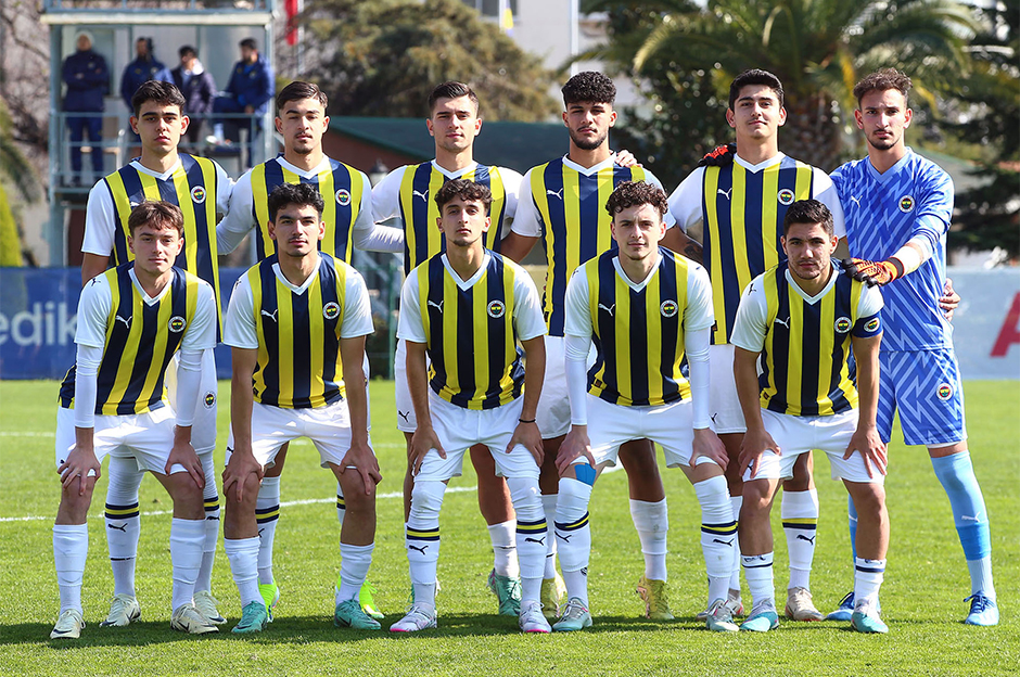 Tarihi olay: Fenerbahçe U19 takımı 1 günde 2 maça çıkacak