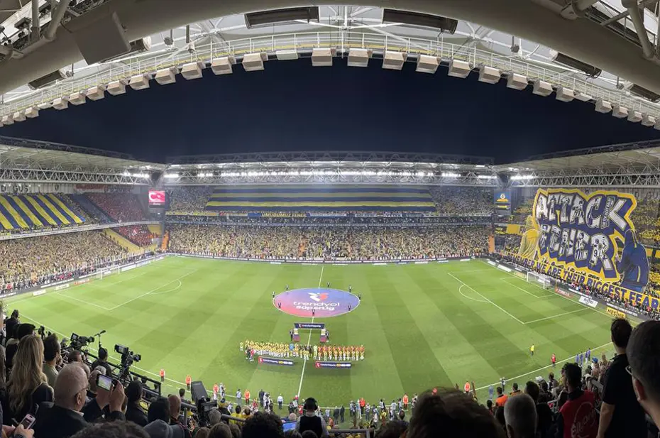 Fenerbahçe taraftarından derbiye özel koreografi - 3