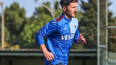 Trabzonspor'dan ayrılan Enis Bardhi sürpriz transfere imza atıyor