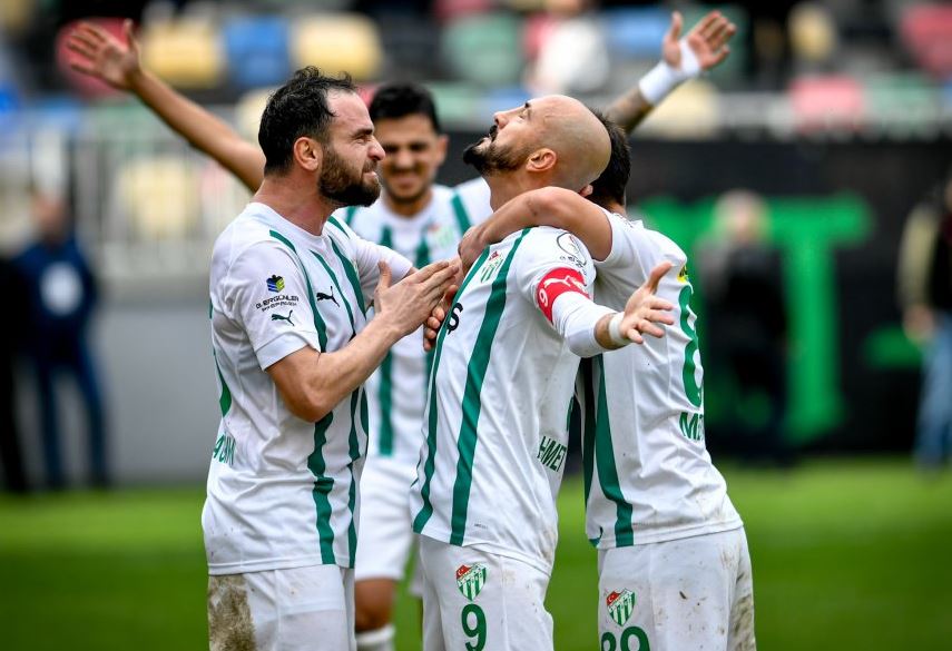 Bursaspor - Karşıyaka maçı şifresiz mi, hangi kanalda? Bursaspor - Karşıyaka maçı ne zaman, saat kaçta?