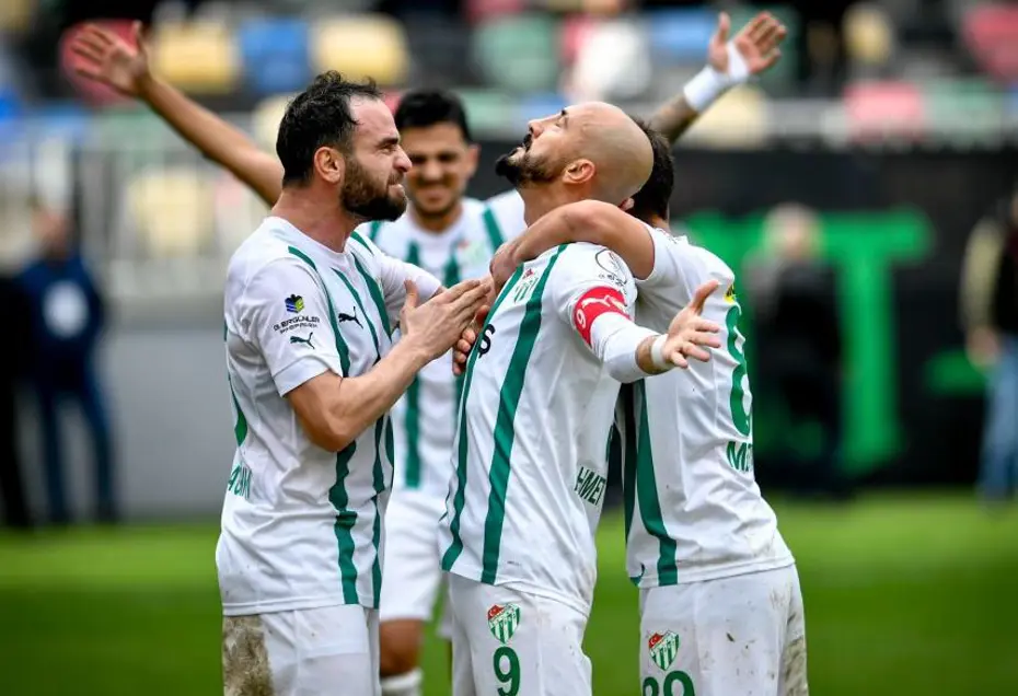 Bursaspor - Karşıyaka maçı şifresiz mi, hangi kanalda? Bursaspor - Karşıyaka maçı ne zaman, saat kaçta? - 2