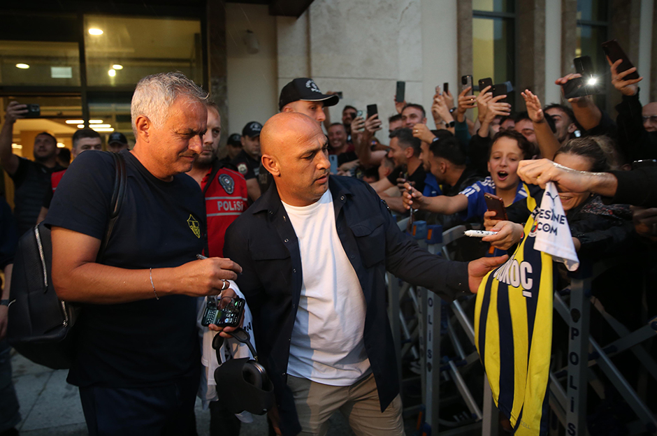 Fenerbahçe'ye Rize'de coşkulu karşılama