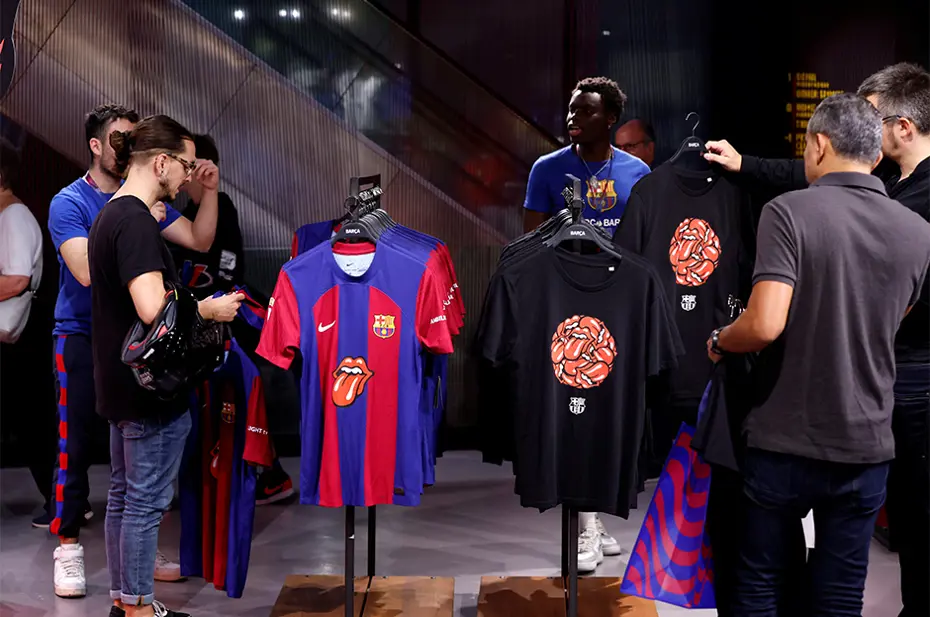 Derbi öncesi tükendi: Barcelona'dan El Clasico'ya özel forma - 3