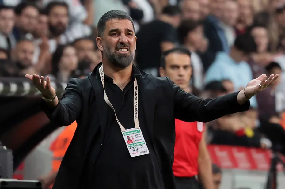 Arda Turan için transfer açıklaması: "2 yıllık anlaşma sağladık" - 4