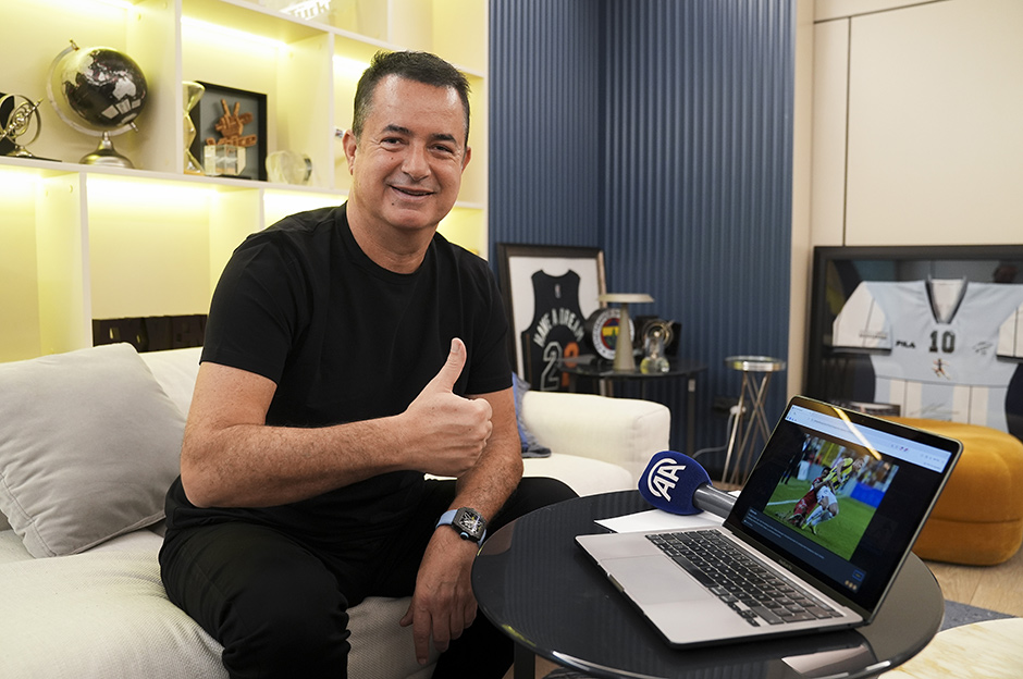 Acun Ilıcalı 'Yılın karesi'ni seçti: "Bu fotoğrafı çok beğendim"