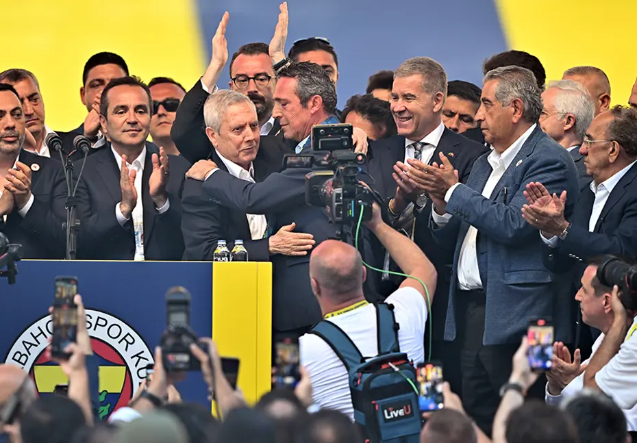 Aziz Yıldırım'dan imza veren üyelerle ilgili Ali Koç'a flaş sözler - 4