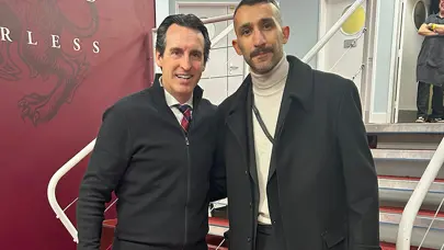 Premier Lig ekibi Aston Villa, Mehmet Topal'ı ağırladı