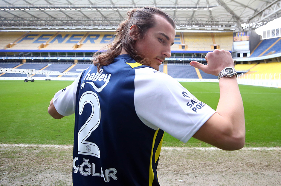 Fenerbahçe Çağlar Söyüncü'nün lisansını çıkardı