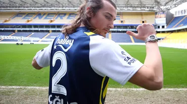 Fenerbahçe Çağlar Söyüncü'nün lisansını çıkardı
