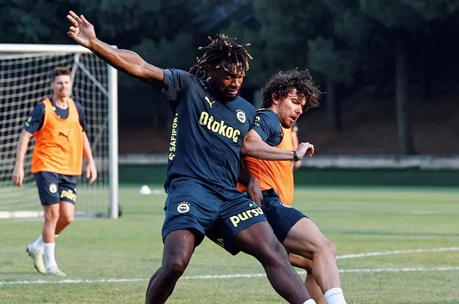 Lugano maçı öncesi Mourinho'dan Allan Saint-Maximin kararı - 2 Lugano maçı öncesi Mourinho'dan Allan Saint-Maximin kararı - 2
