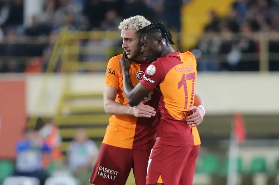 Galatasaray'a Barış Alper Yılmaz piyangosu: Devler derbiye akın edecek - 9 Galatasaray'a Barış Alper Yılmaz piyangosu: Devler derbiye akın edecek - 9