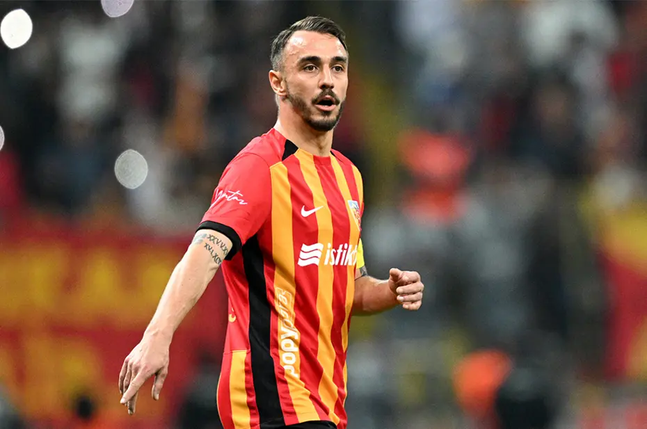Adı Galatasaray'la anılan Gökhan Sazdağı için kulübünden açıklama geldi: "Değerlendiririz" - 3
