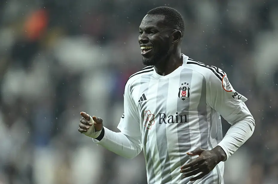 Beşiktaş'ta Samsunspor maçı öncesi iki futbolcu için karar verildi - 3 Beşiktaş'ta Samsunspor maçı öncesi iki futbolcu için karar verildi - 3