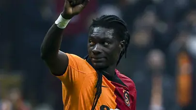 Bafetimbi Gomis'ten Arda Güler paylaşımı