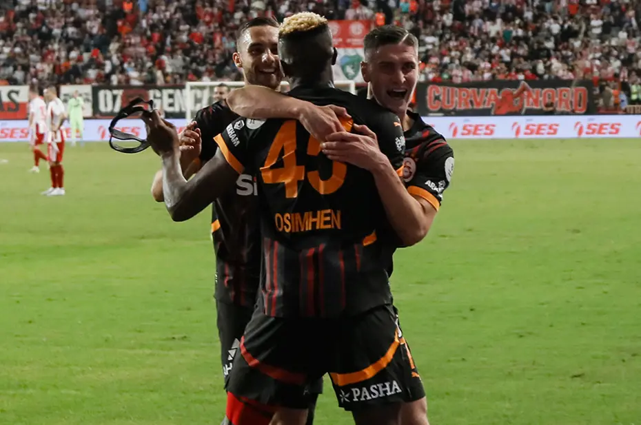 Galatasaray'da Roland Sallai'ye tam not: İlk sıraya yerleşti - 2 Galatasaray'da Roland Sallai'ye tam not: İlk sıraya yerleşti - 2
