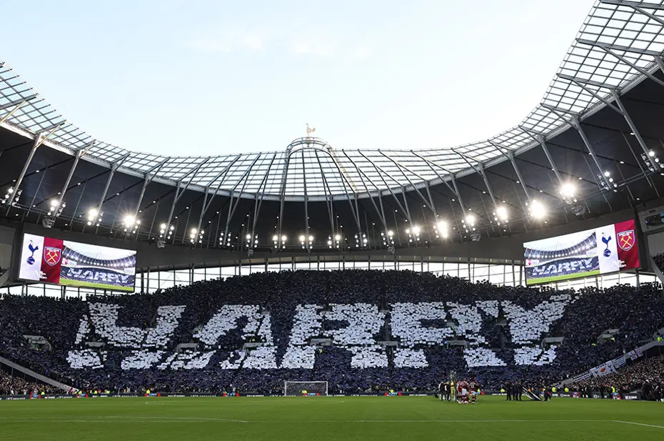 Harry Kane ödülünü aldı - 2