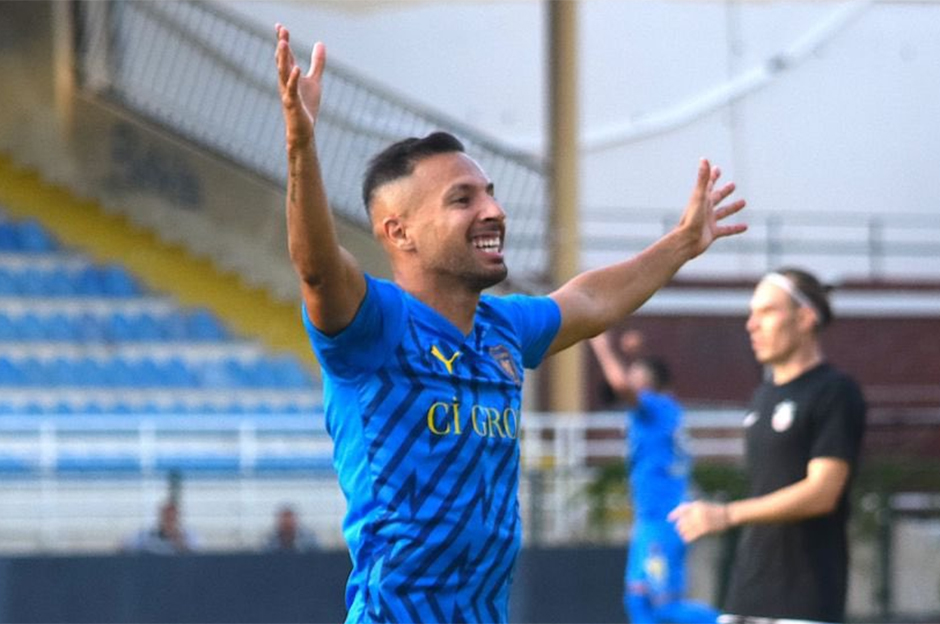 Ne yaptın sen Yasin Öztekin! Galatasaray'ın eski yıldızından rekor gol