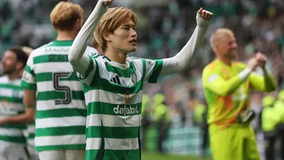 Old Firm derbisinde Celtic, Rangers'ı rahat geçti