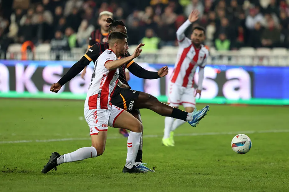 "Utanç gecesi" | Spor yazarları Sivasspor-Galatasaray maçı için ne dedi? - 4