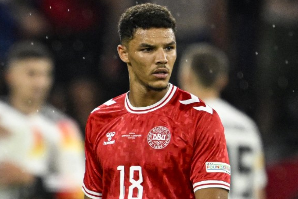 Galatasaray'dan sağ beke Alexander Bah sürprizi