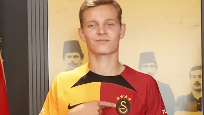 Galatasaray'a vedasının ardından yeni adresi belli oluyor: Mathias Ross İngiltere yolunda