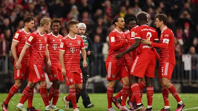 Bayern Münih'te forvete 4 aday