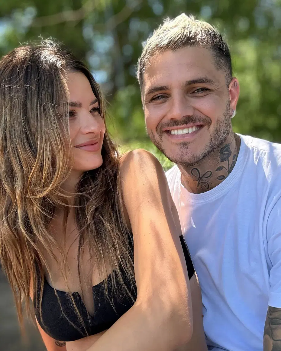 Icardi'nin China Suarez paylaşımında herkesin atladığı detay: Bileğine dikkat - 3 Icardi'nin China Suarez paylaşımında herkesin atladığı detay: Bileğine dikkat - 3